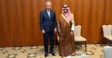 مصر والسعودية تبحثان تعزيز التعاون السياحي وتوسيع الشراكة بين البلدين