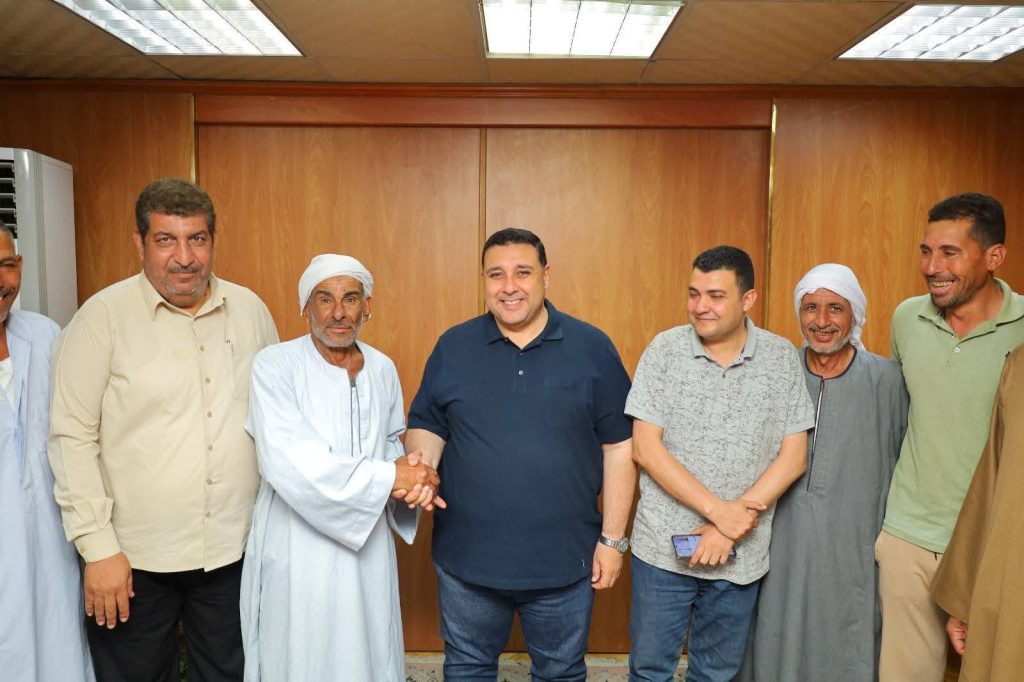 بعد سنوات من المعاناة.. انهاء ازمة ضغف مياة الشرب بقرى الرزقة القبلية والبدوية وراضي بالبحيرة