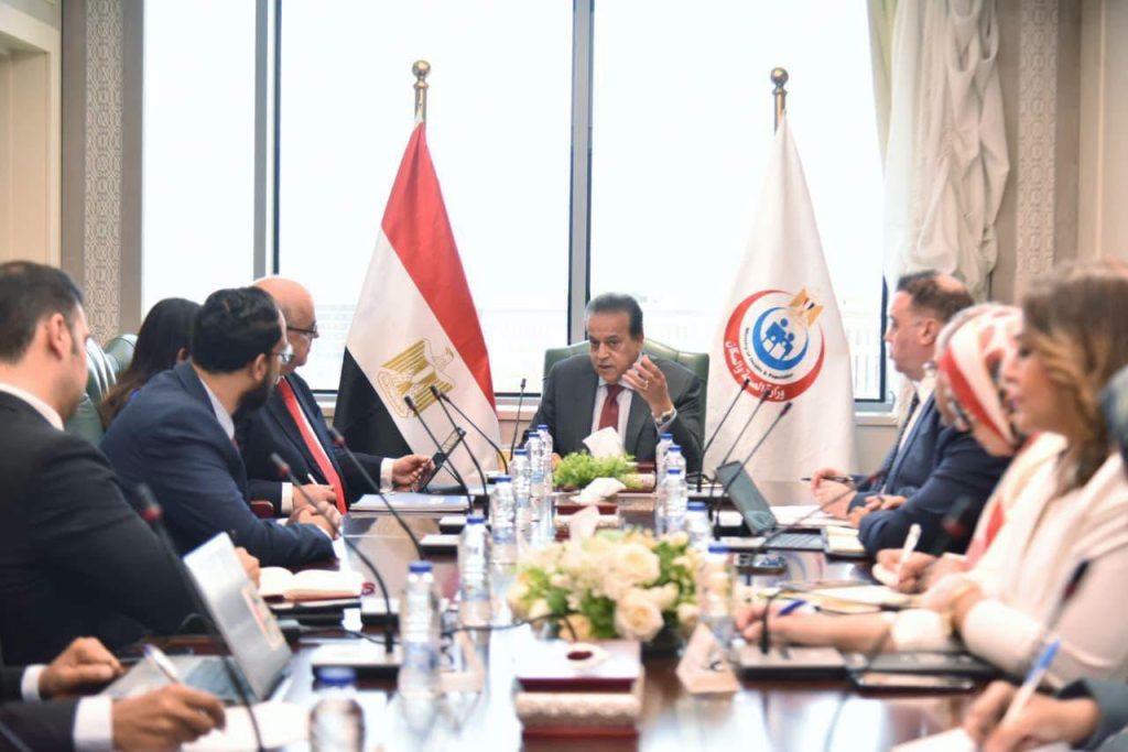 عبدالغفار : يبحث مع مجموعة “ميكو ميد” تعزيز التعاون في الابتكار الصحي والتكنولوجيا الطبية