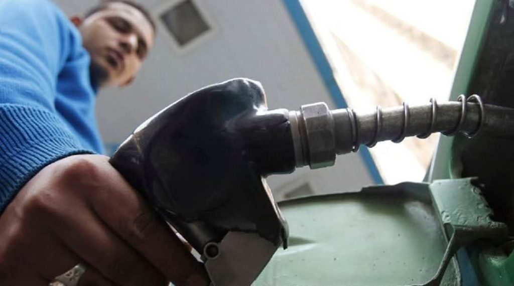 مجلس الوزراء: مصر توقع اتفاقية لنقل ملكية حصة من 172 محطة وقود تعمل تحت العلاقة التجارية وطنية إلى شركة طاقة عربية