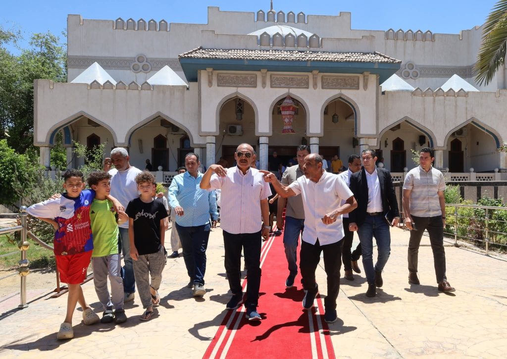 محافظ السويس: جولات ميدانية بعد صلاة الجمعة للتواصل مع المواطنين وحل الشكاوى
