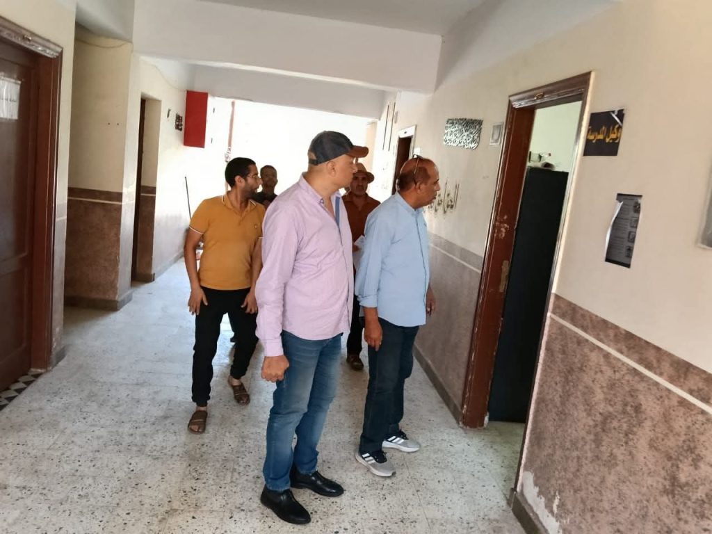 طارق ابو حطب رئيس مركز ومدينة أشمون يتابع آخر الإستعدادات لانطلاق ماراثون إمتحانات الثانوية العامة