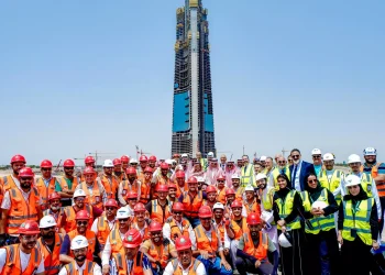 الوليد بن طلال من فوق برج جدة: سننجز أطول برج بالعالم
