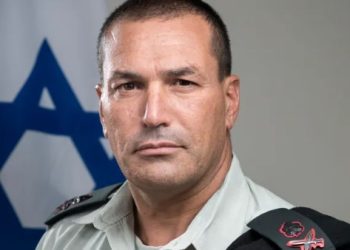 إسرائيل: رئيس الأركان الإسرائيلي يؤكد عدم الانسحاب من المناطق التي سيطر عليها الجيش في جنوب لبنان