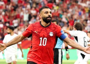  محمد صلاح يقترب من بشكتاش.. عقبة العمولة تؤجل حسم الصفقة