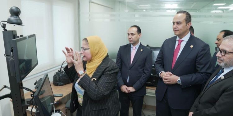 السبكى يتفقد المستشفى الافتراضي بالاسماعيلية تمهيدًا لافتتاحه قريبًا