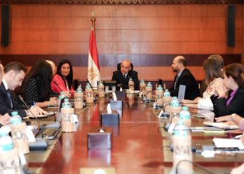 وزير الاستثمار والتجارة الخارجية يبحث مع تحالف «رونيسانس» القابضة و«حسن علام» تدشين مشروع مجمع طبى فى مصر