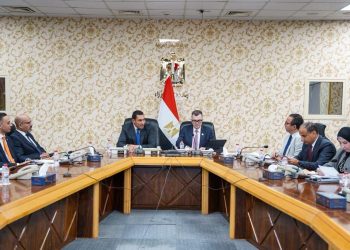 وزيرا التخطيط والتنمية الاقتصادية والشباب يبحثان الآليات التنفيذية لإطلاق مشروع اقتصاد الشباب