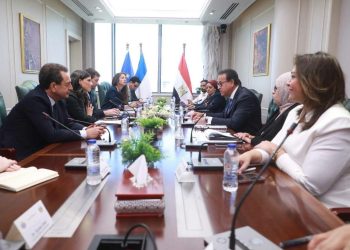 وزير الصحة يستقبل الوزيرة الفرنسية لتعزيز الشراكة الصحية بين مصر وفرنسا
