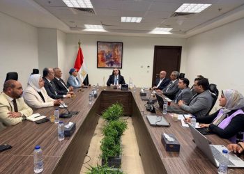 الأمانة الفنية لـ القومى لتنظيم الإعلانات تدرس حوافز استخدام الطاقة المتجددة.. وتستعرض جهود تحديث المخططات الإعلانية