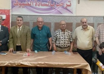 مثلث الإبداع الثقافي بالسويس يحتفل بذكرى ثورة 23 يوليو بمحاضرة متميزة للمفكر والباحث التاريخي أنور فتح الباب