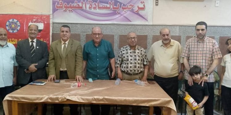 مثلث الإبداع الثقافي بالسويس يحتفل بذكرى ثورة 23 يوليو بمحاضرة متميزة للمفكر والباحث التاريخي أنور فتح الباب