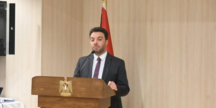سفارة فلسطين” بالقاهرة تسلّم شهادات مزاولة المهنة لـ221 من خريجي الطب البشري وطب الأسنان