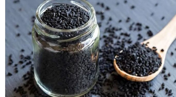 فوائد حبة البركة عند تناولها يوميا لمدة شهر