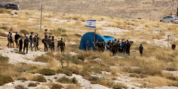 بريطانيا تطالب إسرائيل بوقف مشروع “إي 1” الاستيطاني فورا