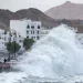 سلطنة عمان تكشف عن تضرر نحو 12 كم من شواطئها إثر التلوث الزيتي في رأس مدركة