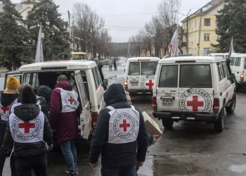 اللجنة الدولية للصليب الأحمر تكشف عن عدد المفقودين الذين تبحث عنهم على خلفية الصراع بأوكرانيا