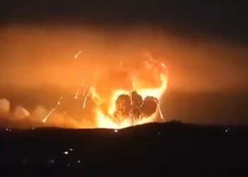  غارات إسرائيلية تستهدف مطار أبو الظهور في إدلب