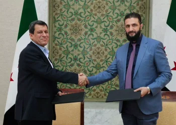 مظلوم عبدي يعلن حل “قسد” ودمجها بشكل كامل في مؤسسات الدولة السورية