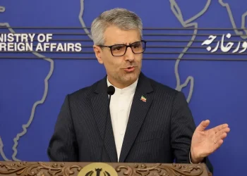 الخارجية الإيرانية: تقدم المحادثات مع عُمان بشأن مضيق هرمز
