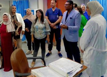 وكيل صحة البحر الأحمر يهنئ أبطال مستشفى الحميات بعد إنجاز الاعتماد ويؤكد الجودة طريق تطوير المنظومة الصحية