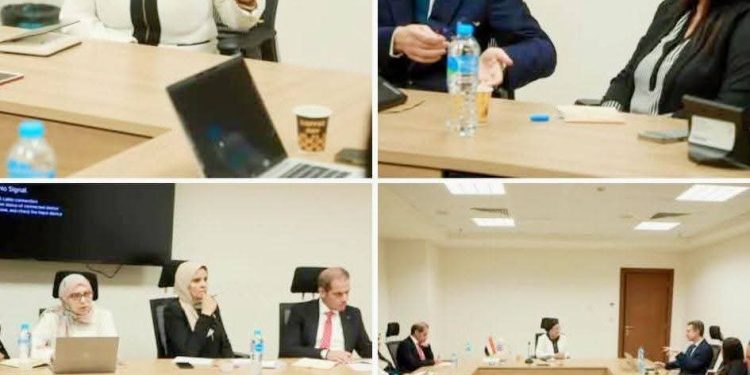نائب وزير الصحة تبحث سبل التعاون مع الوكالة الفرنسية للتنمية وإكسبيرتيز فرانس للارتقاء بجودة خدمات الرعاية الصحية الأولية