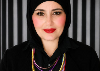 بين إرضاء الناس والحفاظ على أنفسنا.. أين نقف؟