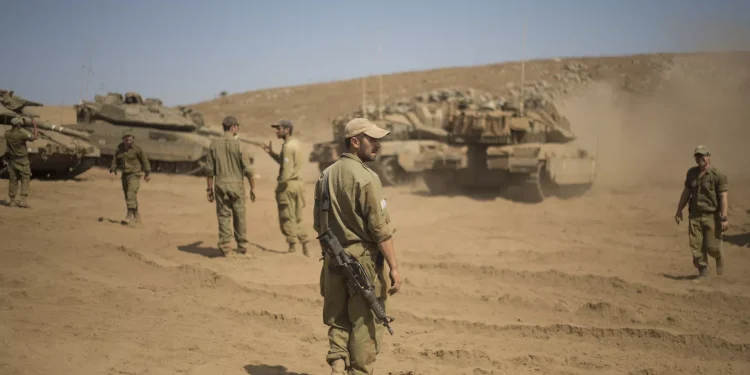 الجيش الإسرائيلي يعلن القبض على 14 شخصا من مواطنيه حاولوا التسلل إلى داخل الأراضي السورية
