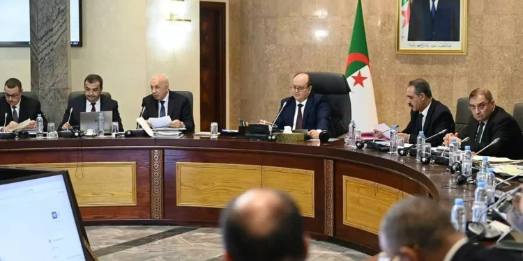 “عصابات الأحياء” تحت المجهر.. الجزائر تنتقل من الردع إلى الوقاية والاستباق