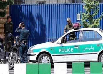 مقتل شرطي إيراني في هجوم مسلح بمدينة إيرانشهر جنوب شرق البلاد