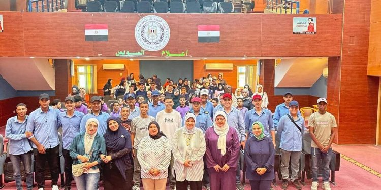 إعلام السويس يبحث اليات دمج الذكاء الإصطناعى والبرمجة فى مناهج التعليم الفنى