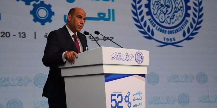رداد يلقى كلمة فى افتتاح مؤتمر العمل العربى..