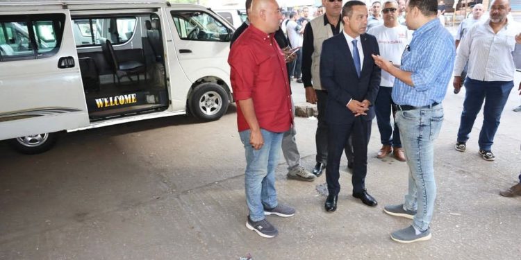 جولة تفقدية لمحافظ المنوفية لمجمع مواقف سيارات الأجرة بشبين الكوم
