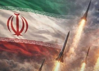 إيران تتوعد برد عسكري أضعافا مضاعفة على الهجمات الأمريكية