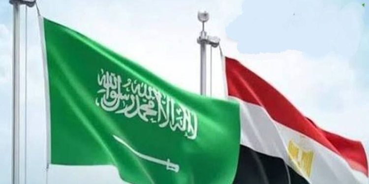 مصر تدين اسـتهداف مكة وتعلن دعمها الكامل للسعودية فى حماية أمنها وسيادتها