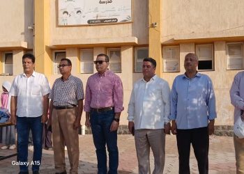 العربي يواصل جولته التفقدية بمدارس الجنوب الناهض بالشلاتين لمتابعة انتظام العملية التعليمية والتعليم الفني