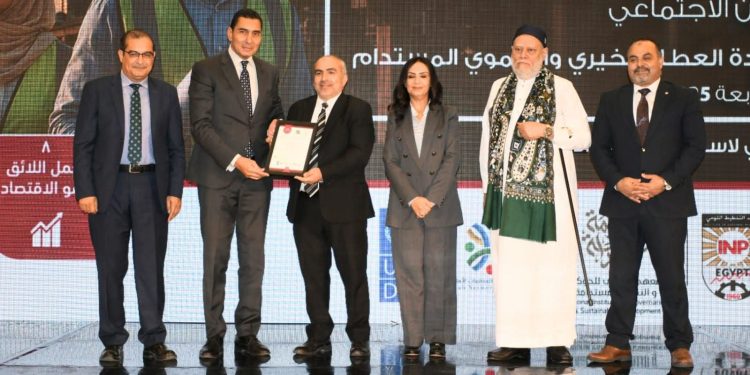 وزير الشباب والرياضة يشهد الحفل الختامي لجائزة مؤسسة مصر الخير لريادة العطاء الخيري