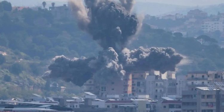 الشرق الأوسط: لبنان وسوريا تحت وطأة هجمات الجيش الإسرائيلى