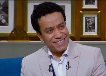 الفنان سامح حسين: يمر بوعكة صحية اثر خطأ في التخدير أثناء القيام له بعملية حرجة