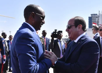 السيسي خلال لقائه البرهان: مصر تتمسك بوحدة السودان وتدفع نحو إنهاء الحرب