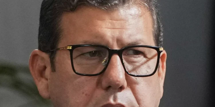 رئيس المخابرات المصرية يلتقى صدام حفتر في القاهرة لبحث تطورات الأوضاع السياسية في ليبيا
