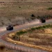 الجيش الإسرائيلي يتوغل غربي درعا السورية ويحرق منزلا ومستودعا للأعلاف