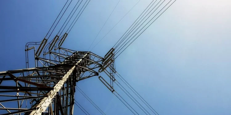 أزمة الكهرباء في ليبيا… هل تنقذها خطوط الربط مع 3 دول عربية