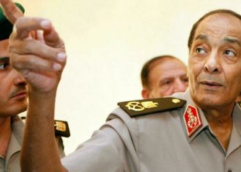 مصر: السيسي يكشف تفاصيل حواره مع المشير طنطاوي بشأن تسليم السلطة للإخوان
