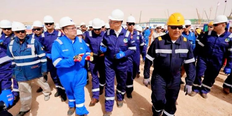 تشغيل محطة مليحة بالصحراء الغربية فى مرحلتها الثانية بالشراكة مع إينى الإيطالية