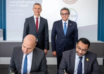 وزير الصحة يزور مقر «باير» الألمانية لبحث تعزيز التعاون الصحي وتوطين الصناعة على هامش قمة برلين