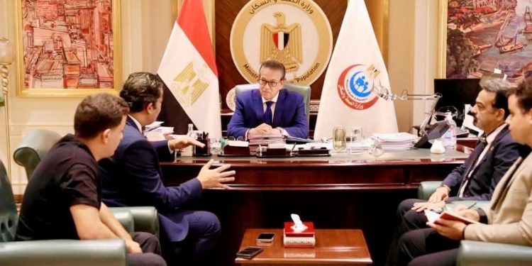 مصر :وزير الصحة يؤكد رفض أي تجاوزات بحق الصحفيين