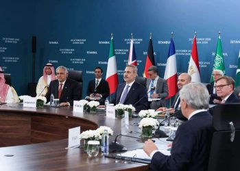 مصر تشارك في أول اجتماع وزاري مشترك بين الآلية الرباعية R4 ومجموعة E4 الأوروبية لبحث خفض التصعيد الإقليمي