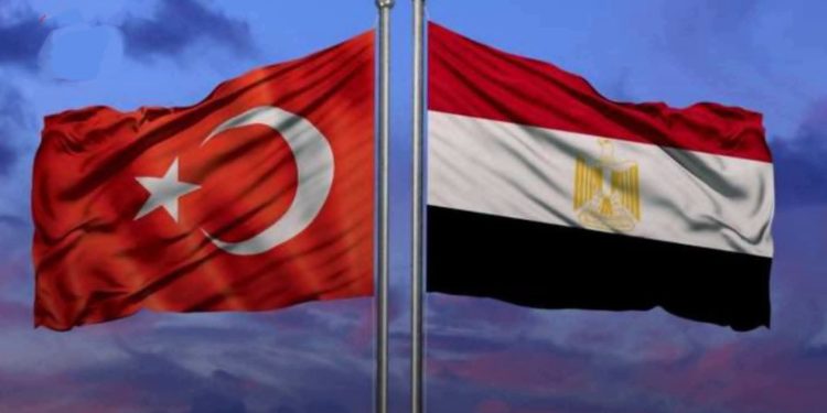 وزير الدفاع التركي يعلن استعداد بلاده لترسيم الحدود البحرية مع مصر ومقترح بشأن شرق المتوسط