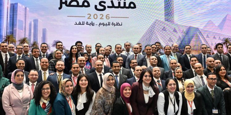 رئيس الوزراءالمصري يتوجه بالشكر لفرق العمل المُنظمة لـ “منتدى مصر 2026”